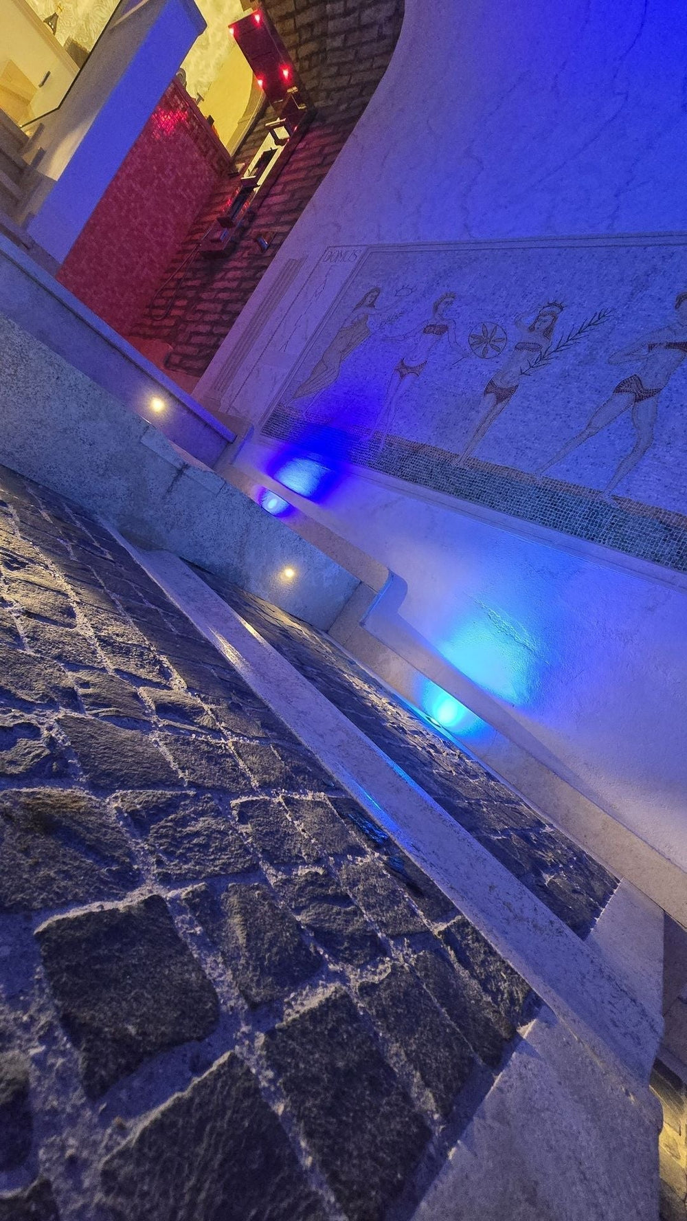Day Use con SPA Privata a Roma: Relax e Privacy per la tua Stanza Romantica