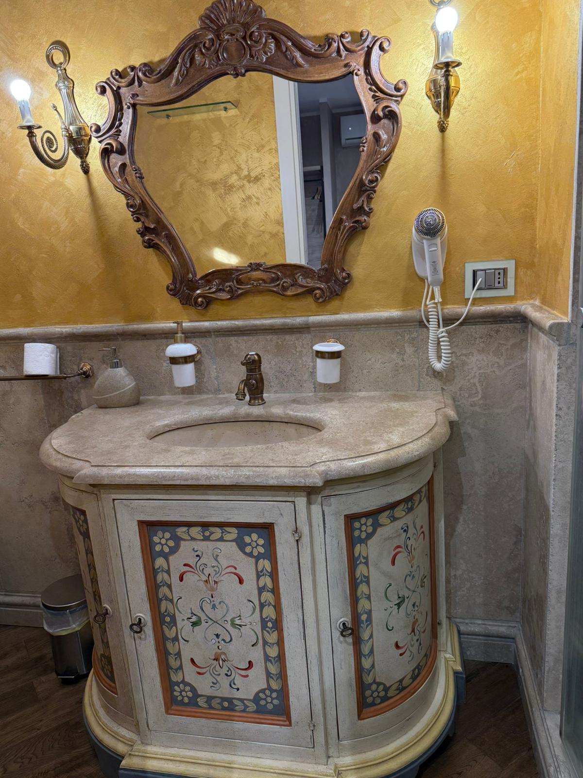 Suite Luxury con SPA Privata e Idromassaggio in Grotta