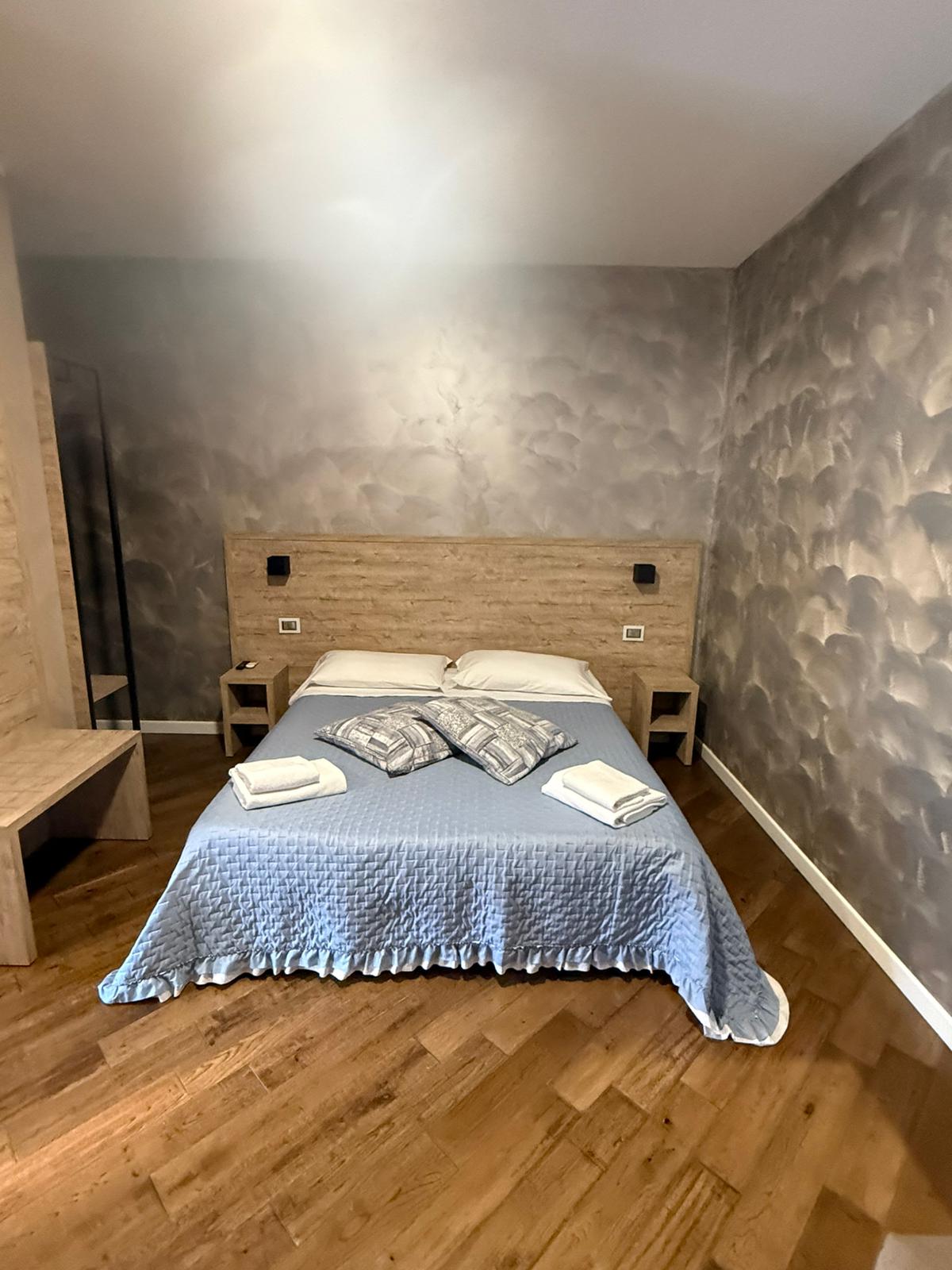 Camera Standard 3 con Cucina (Monolocale Uso Residence)