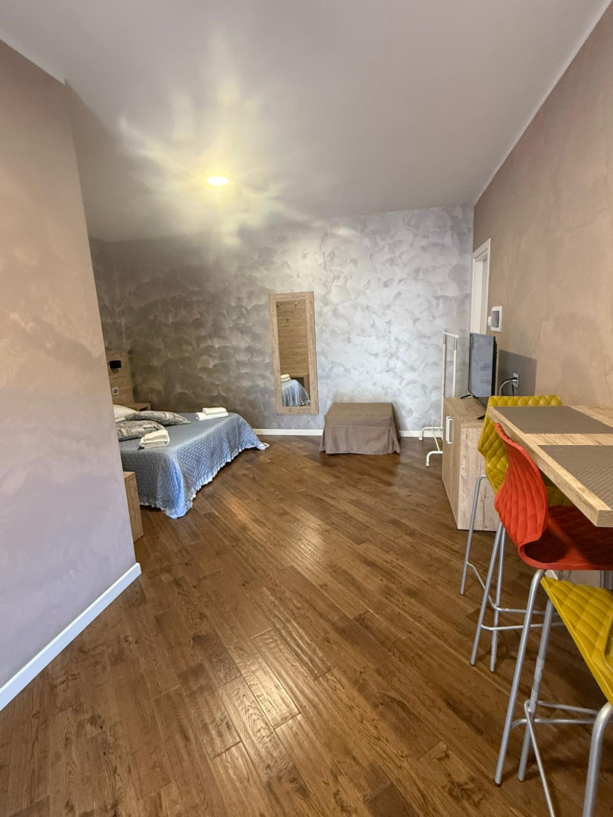Camera Standard 3 con Cucina (Monolocale Uso Residence)